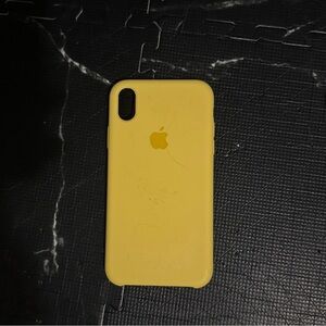 Yellow Apple IPhone XR phone case